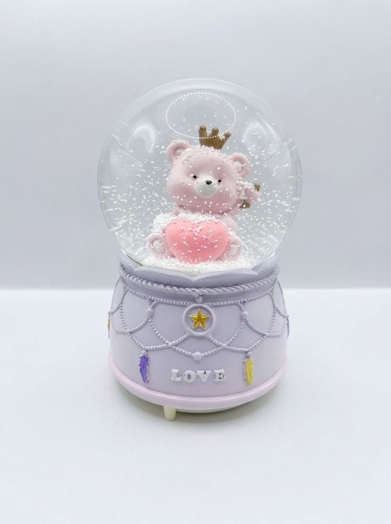 Boule de Neige Musicale & Lumineuse Ourson Royal "LOVE" – Rose & Mauve Pastel